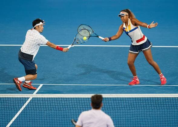 YUICHI SUGITA und NAOMI OSAKA, Mixed Doubles Tennis - Hopman Cup 2018 - ITF - Perth Arena - Perth - Western Australia - Australia - 30 December 2017. Â Copyright: xJuergenxHasenkopfx