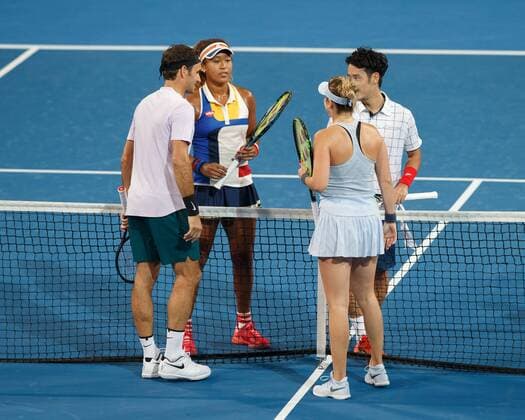 YUICHI SUGITA und NAOMI OSAKA gratulieren den Siegern ROGER FEDERER BELINDA BENCIC, Mixed Doubles Tennis - Hopman Cup 2018 - ITF - Perth Arena - Perth - Western Australia - Australia - 30 December 2017. Â Copyright: xJuergenxHasenkopfx