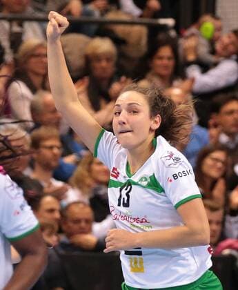 30.12.2017, Deutschland, Stuttgart, Handball Bundesliga Frauen 9. Spieltag Saison 2017 2018 TusSies Metzingen vs. Frisch auf Göppingen: Iris Guberinic (FAG)