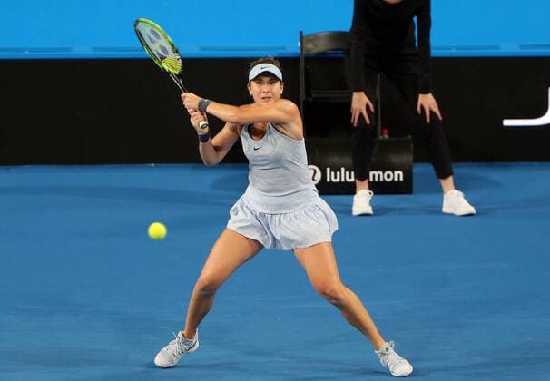 (171231) -- PERTH, Dec. 31, 2017 -- Belinda Bencic (Bottom) of Switzerland returns the ball against Naomi Osaka of Japan during the group B women s singles match at Hopman Cup mixed teams tennis tournament in Perth, Australia, Dec. 30, 2017. Belinda Bencic won 2-0. ) (SP)AUSTRALIA-PERTH-TENNIS-HOPMAN CUP ZhouxDan 