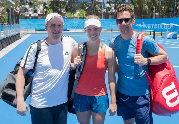 Bilder des Tages SPORT ANGELIQUE KERBER (GER), Trainer Wim Fissette und ganz links Physiotherapeut Andre Kreidler Tennis - Hopman Cup 2018 - ITF - Perth Arena - Perth - Western Australia - Australia - 31 December 2017. Â Copyright: xJuergenxHasenkopfx