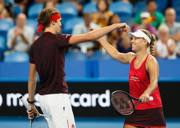 ANGELIQUE KERBER ALEXANDER ZVEREV jubeln nach ihrem Sieg, Jubel, Freude,Emotion, Mixed Doubles Tennis - Hopman Cup 2018 - ITF - Perth Arena - Perth - Western Australia - Australia - 1 January 2018. Â Copyright: xJuergenxHasenkopfx