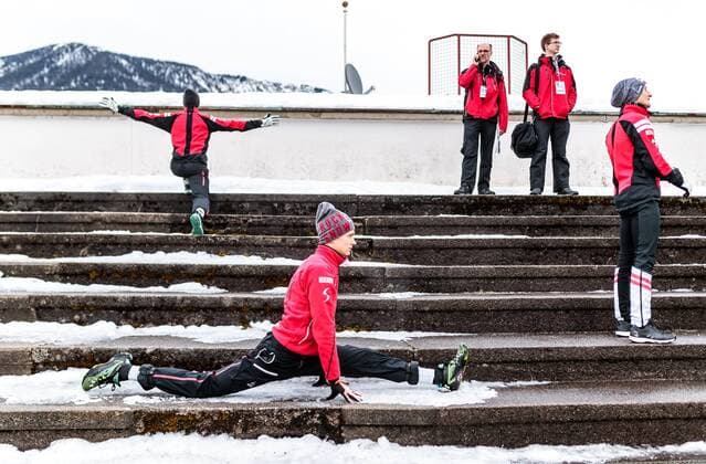 Themen der Woche - SPORT Bilder des Tages - SPORT 01.01.2018, Olympiaschanze, Garmisch Partenkirchen, GER, FIS Weltcup Ski Sprung, Vierschanzentournee, Garmisch Partenkirchen, Probesprung, im Bild Gregor Schlierenzauer (AUT), Daniel Huber (AUT), Clemens Aigner (AUT) Gregor Schlierenzauer of Austria Daniel Huber of Austria Clemens Aigner of Austria before the Trial Jump for the Four Hills Tournament of FIS Ski jumping Skispringen Ski nordisch World Cup at the Olympiaschanze in Garmisch Partenkirchen, Germany on 2018 01 01. Garmisch Partenkirchen *** 01 01 2018 Olympic ski jump Garmisch Partenkirchen GER FIS World Cup ski jumping four hills tournament Garmisch Partenkirchen trial jump in the image of Gregor Schlierenzauer AUT Daniel Huber AUT Clemens Aigner AUT Gregor Schlierenzauer of Austria Daniel Huber of Austria Clemens Aigner of Austria before the trial jump for the four hills tournament of FIS Ski Jumping World Cup at the Olympic ski jump in Garmisch Partenkirchen Germany on 2018 01 01 Garmisch Partenkirchen  EX_FEI  