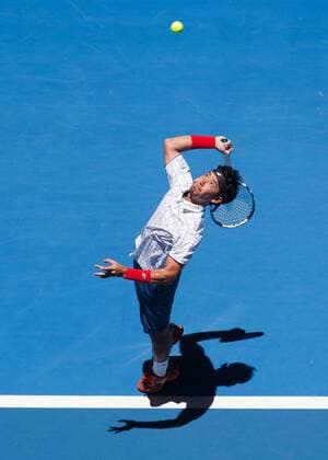 YUICHI SUGITA (JPN), Team Japan,Aufschlag von oben, Vogelperspektive, Schatten Tennis - Hopman Cup 2018 - ITF - Perth Arena - Perth - Western Australia - Australia - 2 January 2018. Copyright: xJuergenxHasenkopfx