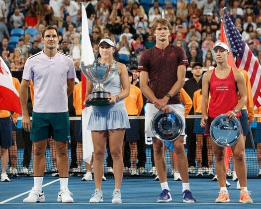 Sieger BELINDA BENCIC ROGER FEDERER und Finalisten ANGELIQUE KERBER ALEXANDER ZVEREV Mixed Doubles Siegerehrung Tennis - Hopman Cup 2018 - ITF - Perth Arena - Perth - Western Australia - Australia - 6 January 2018. Â Copyright: xJuergenxHasenkopfx
