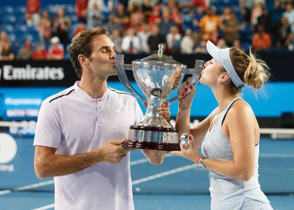 Bilder des Tages SPORT Sieger BELINDA BENCIC ROGER FEDERER mit dem Pokal, Mixed Doubles Siegerehrung Tennis - Hopman Cup 2018 - ITF - Perth Arena - Perth - Western Australia - Australia - 6 January 2018. Â Copyright: xJuergenxHasenkopfx