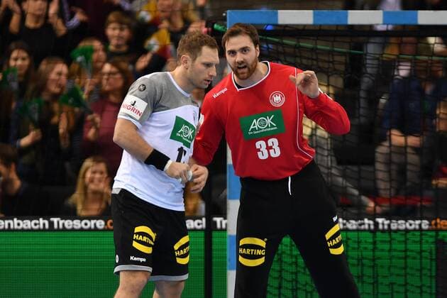 v.li:Steffen WEINHOLD (GER) im Gespraech mit Andreas WOLF,Torwart (GER).Aktion. Handball Laenderspiel Deutschland - Island, am 05.01.2018,P O R S C H E A R E N A Stuttgart.