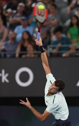 (180108) -- SYDNEY, Jan. 8, 2018 -- Grigor Dimitrov of Bulgaria serves during the FAST4 of Sydney International against Lleyton Hewitt of Australia in Sydney, Australia, on Jan. 8, 2018. Dimitrov won 2-0.) (SP)AUSTRALIA-SYDNEY-TENNIS-FAST4-HEWITT VS DIMITROV BaixXuefei 