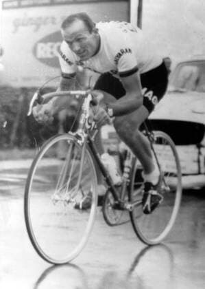 CYCLING TOUR OF ITALY GIRO D ITALIA VITTORIO ADORNI ON 16TH LAP IN TREVISO, ITALY ; 5 JUNE 1963, Copyright: Topfoto  UnitedArchivesIPU457983