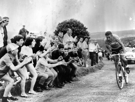 FRENCH CYCLING CHAMPION JACQUES ANQUETIL AT TOUR DE FRANCE RACE IN BESANCON ; 14 JULY 1963, Copyright: Topfoto  UnitedArchivesIPU460268