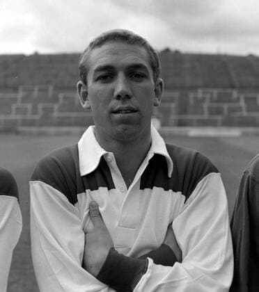 MARVIN HINTON - PORTRAIT OF FOOTBALLER OF CHARLTON ATHLETIC FOOTBALL CLUB; 12 AUGUST 1963, Copyright: Topfoto  UnitedArchivesIPU461787
