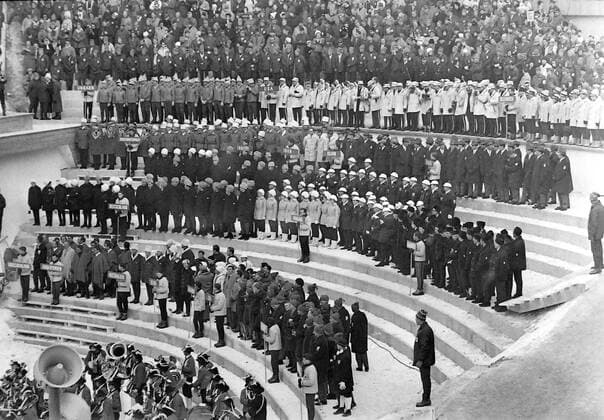 Olympia, Historie, Olympische Winterspiele 1964 in Innsbruck WINTER OLYMPICS IN INNSBRUCK, AUSTRIA - OPENING CEREMONY ; 30 JANUARY 1964, Copyright: Topfoto  UnitedArchivesIPU470723