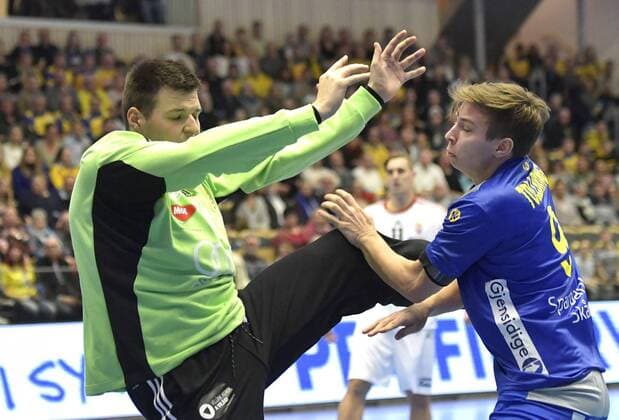 Sweden Göteborg 2018-01-08 Exhibition game handball Sweden(SWE) vs Hungary(HUN) Jerry Tollbring(SWE) PHOTO BOBBO LAUHAGE KOD 0300003 +46705153310 COPYRIGHT KAMERAPRESS.SE Redovisa till Kamerapress.se Styrfarten 23 41765 Göteborg Prislista enl BLF om iinget annat avtalas KP0300003 