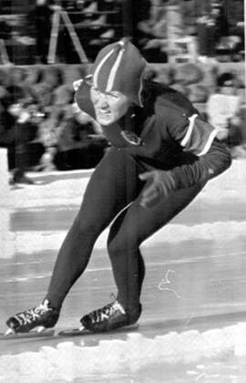 451733 ICE SKATING Speed skating Eisschnelllauf SKOBLIKOVA SETTING UP NEW RECORD LADIES ; 22 FEBRUARY 1963  UnitedArchives81468900