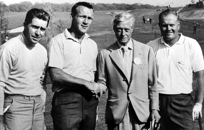 25 OCTOBER 1963 THE DUKE OF WINDSOR WITH THE BIG THREE OF GOLF, GARY PLAYER, ARNOLD PALMER AND JACK NICKLAUS AT THE CANADA CUP, SAINT-NOM-LA-BRETECHE, PARIS, FRANCE., Paris France Copyright: Topfoto  UnitedArchivesIPU465599