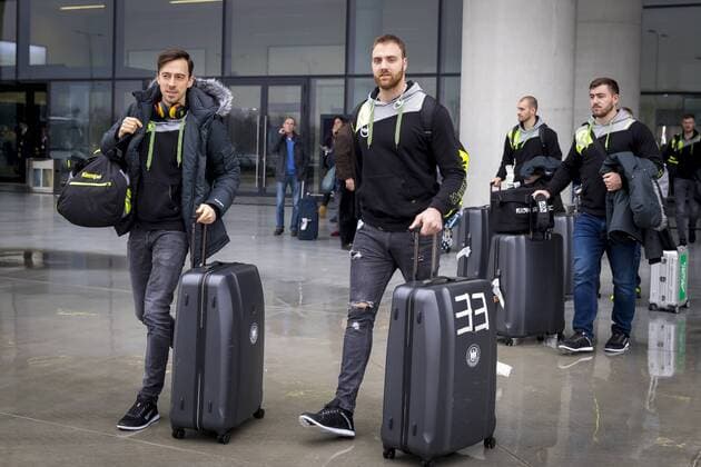 Patrick Groetzki und Andreas Wolff bei der Ankunft. Ankunft der deutschen Mannschaft in Zagreb, Handball, EHF Euro 2018, 11.01.18 Zagreb Croatia Copyright: xAgentur54Gradx xFelixxKoenigx