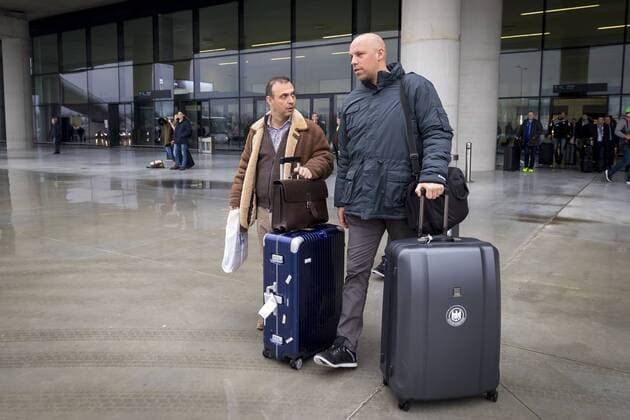 Bob Hanning und Axel Kromer bei der Ankunft. Ankunft der deutschen Mannschaft in Zagreb, Handball, EHF Euro 2018, 11.01.18 Zagreb Croatia Copyright: xAgentur54Gradx xFelixxKoenigx