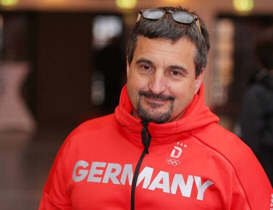 11.01.2018, Deutschland, Muenchen - Olympia - DOSB Einkleidung. Im Bild Georg Hackl. Muenchen *** 11 01 2018 Germany Munich Olympic DOSB clothing pictured Georg Hackl Munich Copyright: xEIBNER eerx EP_EER