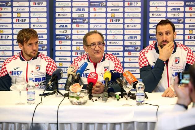 Lino Cervar presented a list of team members who will compete at the European Championships 11.01.2018., Croatia, Split - Coach of the Croatian national handball representation Lino Cervar presented a list of team members who will compete at the European Championships. Igor Vori and Luka Cindric participated in the press conference PK Pressekonferenz  MirandaxCikotic PIXSELL