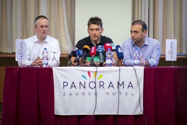 Pressesprecher Tim Oliver Kalle, Bundestrainer Christian Prokop und Bob Hanning. 1. Pressekonferenz der Deutschen Nationalmannschaft in Zagreb, Handball, EHF Euro 2018, 12.01.18 Zagreb Zagreb Croatia Hotel Panorama Copyright: xAgentur54Gradx xFelixxKoenigx