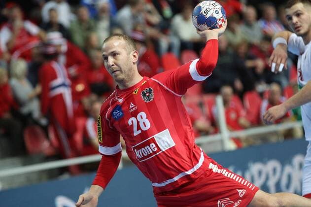 HANDBALL - EHF EURO 2018, BLR vs AUT POREC,CROATIA,12.JAN.18 - HANDBALL - EHF European Championship EM Europameisterschaft group stage, Belarus vs Austria. Image shows Robert Weber (AUT). GEPAxpictures xMaticxKlansek