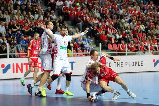 HANDBALL - EHF EURO 2018, BLR vs AUT POREC,CROATIA,12.JAN.18 - HANDBALL - EHF European Championship EM Europameisterschaft group stage, Belarus vs Austria. Image shows Maxim Babichev (BLR) and Gerald Zeiner (AUT). GEPAxpictures xMaticxKlansek