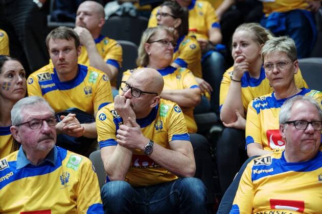 Bilder des Tages - SPORT Handball, EM, Schweden - Island 180112 Sveriges supportrar deppar efter förlusten i handbollsmatchen mellan Sverige och Island under Handbolls-EM 2018 den 12 januari 2018 i Split. Copyright: LUDVIGxTHUNMAN BB180112LT084
