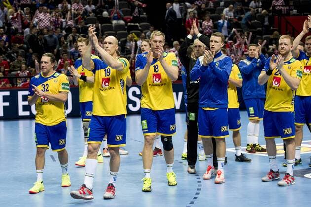 Handball, EM, Schweden - Island 180112 Sveriges spelare tackar publiken efter handbollsmatchen mellan Sverige och Island under Handbolls-EM 2018 den 12 januari 2018 i Split. Copyright: LUDVIGxTHUNMAN BB180112LT087