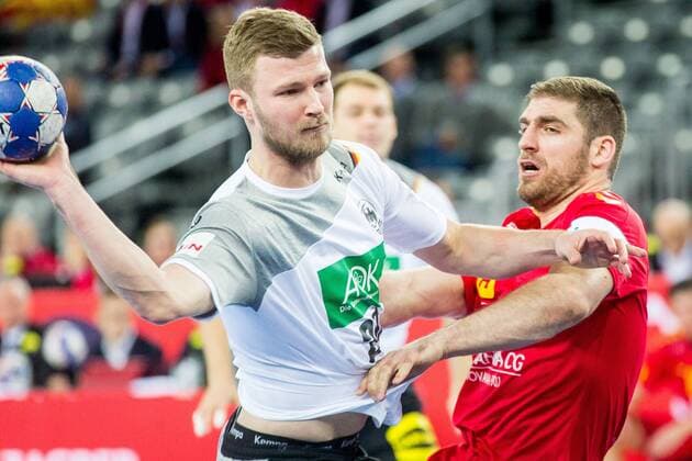 Bilder des Tages - SPORT 13.01.2018, Arena Zargreb, Zagreb, CRO, EHF EM, Herren, Deutschland vs Montenegro, Gruppe C, im Bild Philipp Weber of Germany during the preliminary round, group C match of the EHF men s Handball European Championship EM Europameisterschaft between Germany and Montenegro at the Arena Zargreb in Zagreb, Croatia on 2018 01 13. Zagreb Copyright: xEibner-Pressefotox EP_slo