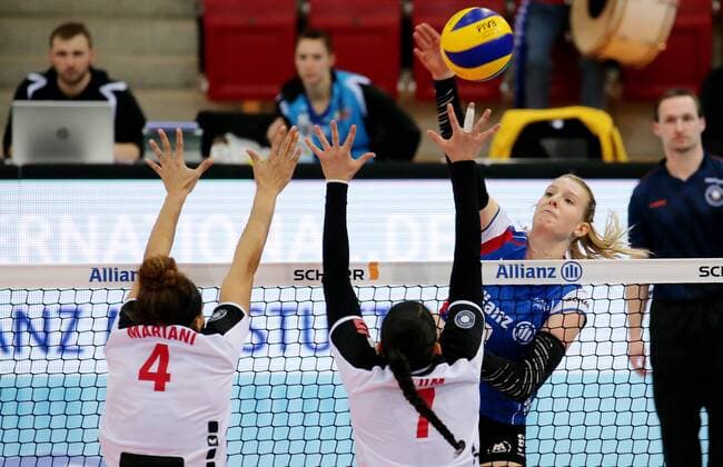 BAU 13.01.2018 Stuttgart Volleyball Allianz MTV Stuttgart vs. VfB Suhl LOTTO Thüringen, Julia Schäfer (Stuttgart)