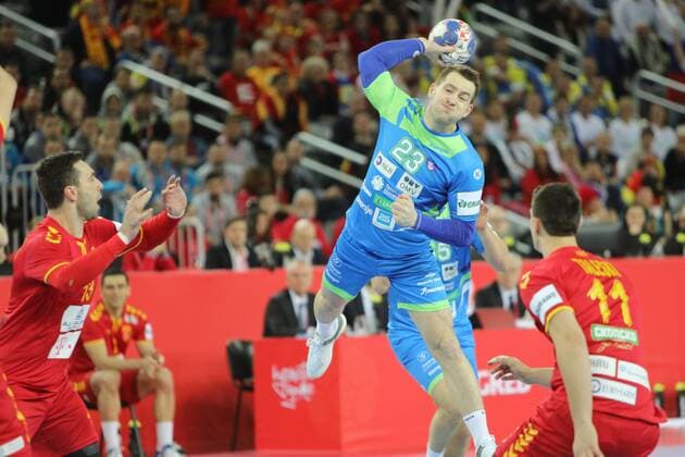Zagreb, 13 01 2018 - Arena Zagreb hall, 2018 Men s European Championship EM Europameisterschaft Preliminary Round, Group C. Macedonia (red) - Slovenia (blue) 