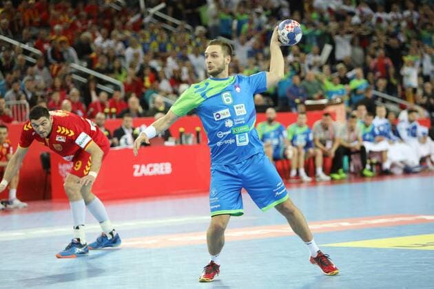 Zagreb, 13 01 2018 - Arena Zagreb hall, 2018 Men s European Championship EM Europameisterschaft Preliminary Round, Group C. Macedonia (red) - Slovenia (blue) 