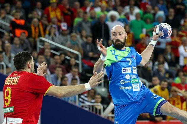 HANDBALL - EHF EURO 2018, MKD vs SLO ZAGREB,CROATIA,13.JAN.18 - HANDBALL - EHF European Championship EM Europameisterschaft group stage, Macedonia vs Slovenia. Image shows Ace Jonovski (MKD) and Vid Kavticnik (SLO). GEPAxpictures xMaticxKlansek