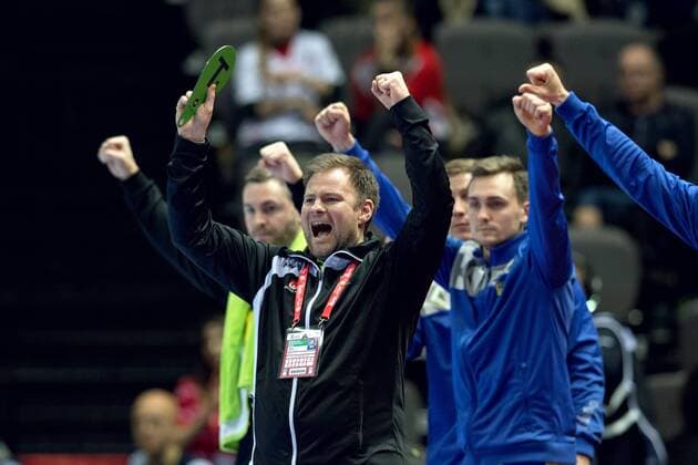 180114 Sveriges förbundskapten Kristjan Andresson jublar under handbollsmatchen mellan Serbien och Sverige under Handbolls-EM 2018 den 14 januari 2018 i Split. Copyright: LUDVIGxTHUNMAN BB180114LT026