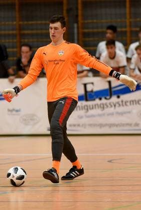 Torwart florian Schock (VfB Stuttgart) wurde zum besten Torspieler des Turniers gewählt. Deutschland, Gaildorf: Jugendfussball, Hallenfussballturnier: Jugend Euro Cup 2018 am 14.01.2018, Sporthalle.