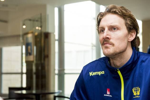 180115 Sveriges Jesper Nielsen intervjuas under en pressträff med det svenska landslaget i handboll under Handbolls-EM 2018 den 15 januari 2018 i Split. Copyright: LUDVIGxTHUNMAN BB180115LT005