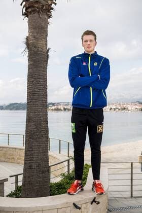180115 Simon Jeppsson poserar för ett porträtt under en pressträff med det svenska landslaget i handboll under Handbolls-EM 2018 den 15 januari 2018 i Split. Copyright: LUDVIGxTHUNMAN BB180115LT022