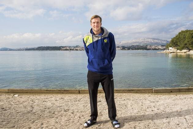 180115 Max Darj poserar för ett porträtt under en pressträff med det svenska landslaget i handboll under Handbolls-EM 2018 den 15 januari 2018 i Split. Copyright: LUDVIGxTHUNMAN BB180115LT032
