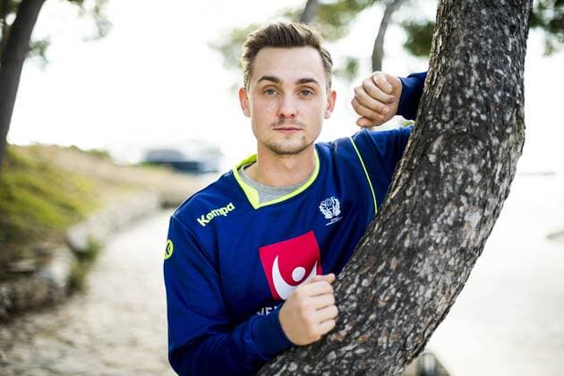 180115 Hampus Wanne poserar för ett porträtt under en pressträff med det svenska landslaget i handboll under Handbolls-EM 2018 den 15 januari 2018 i Split. Copyright: LUDVIGxTHUNMAN BB180115LT040