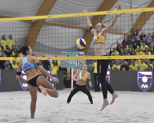 Czech Kristyna Kolocova (centre) and Michala Kvapilova (right) in action during women Beach volleyball Beachvolleyball CEV European Championship EM Europameisterschaft Tour Masters final match Kolocova and Kvapilova vs Tina Graudina and Anastasia Kravchenko (left) of Latvia in Pelhrimov, Czech Republic, Sunday, January 14, 2018. (CTKxPhoto LubosxPavlicek) CTKPhotoP201801140634401  PAV 11