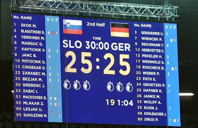Themen der Woche - SPORT Bilder des Tages - SPORT Zagreb, Kroatien, Zagreb Arena, 15.1.2018 Männer- Handball, Europa-Meisterschaft 2018 Deutschland vs. Slowenien 25 : 25 korrigierter Endstand, Jubel Deutschland zum Unentschieden