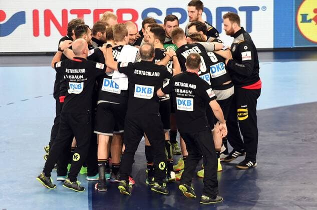 Zagreb, Kroatien, Zagreb Arena, 15.1.2018 Männer- Handball, Europa-Meisterschaft 2018 Deutschland vs. Slowenien 25 : 25 korrigierter Endstand, Jubel Deutschland zum Unentschieden