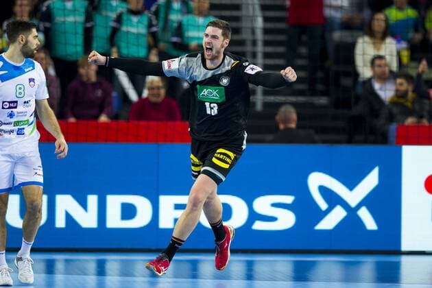 Hendrik Pekeler (Nr. 13, Deutschland) freut sich ueber ein Tor. Slowenien - Deutschland, Vorrunde, Handball, EHF Euro 2018, 15.01.18 Zagreb Zagreb Croatia Arena Copyright: xAgentur54Gradx xFelixxKoenigx