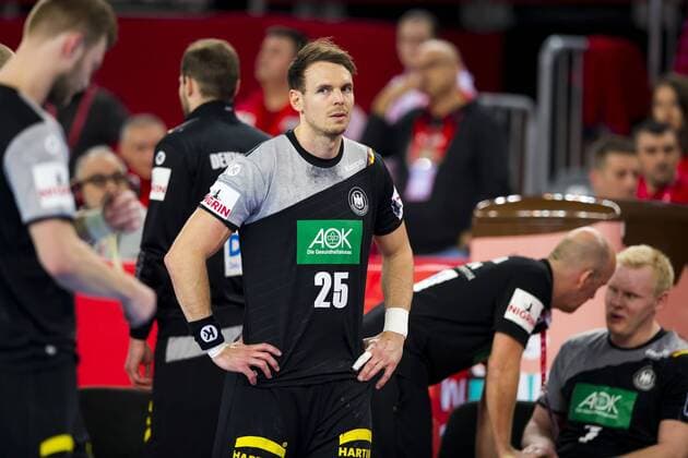 Kai Haefner (Nr. 25, Deutschland) ist nach dem regulaeren Spielende enttaeuscht. Slowenien - Deutschland, Vorrunde, Handball, EHF Euro 2018, 15.01.18 Zagreb Zagreb Croatia Arena Copyright: xAgentur54Gradx xFelixxKoenigx