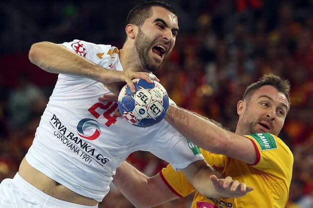 European Handball Championship, Group C, 2nd Round, Montenegro - Macedonia 15.01.2018., Croatia, Arena, Zagreb - European Handball Championship, Group C, 2nd Round, Montenegro - Macedonia. BOZOVIC Milos  DaliborxUrukalovic PIXSELL