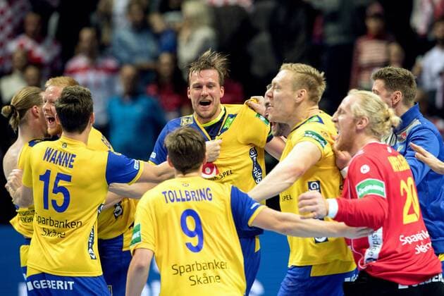 Handball, EM, Kroatien - Schweden 180116 De svenska spelarna jublar efter handbollsmatchen mellan Kroatien och Sverige under Handbolls-EM 2018 den 16 januari 2018 i Split. Copyright: LUDVIGxTHUNMAN BB180116LT060