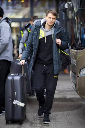 Kai Haefner (Nr. 25, Deutschland) bei der Abreise. Abreise der deutschen Nationalmannschaft nach Varazdin, Vorrunde, Handball, EHF Euro 2018, 18.01.18 Zagreb Zagreb Croatia Arena Copyright: xAgentur54Gradx xFelixxKoenigx