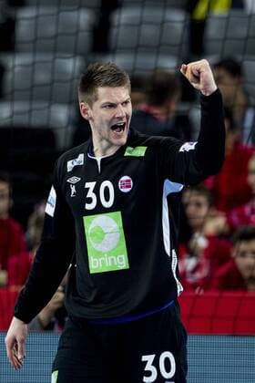 180118 Norges malvakt Torbj¿rn Bergerud jublar under handbollsmatchen mellan Serbien och Norge under Handbolls-EM 2018 den 18 januari 2018 i Zagreb. Copyright: LUDVIGxTHUNMAN BB180118LT139