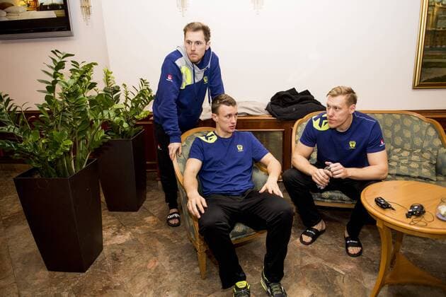 180119 Albin Lagergren, Philip Henningsson och Jim Gottfridsson under en pressträff med Sveriges landslag i handboll under Handbolls-EM 2018 den 19 januari 2018 i Zagreb. Copyright: LUDVIGxTHUNMAN BB180119LT005