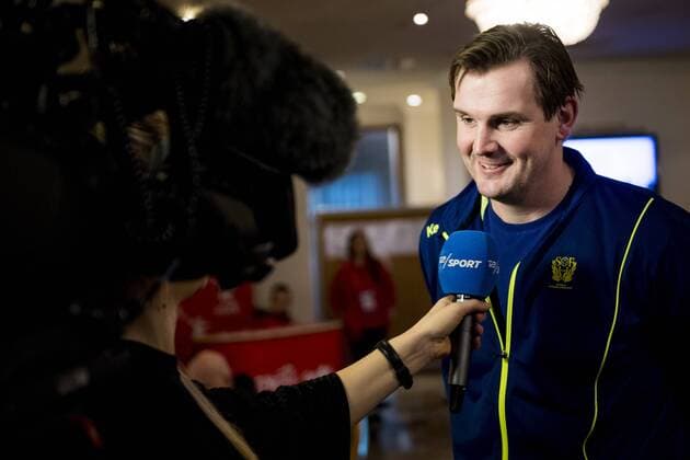 180119 Assisterande förbundskapten Martin Boquist intervjuas under en pressträff med Sveriges landslag i handboll under Handbolls-EM 2018 den 19 januari 2018 i Zagreb. Copyright: LUDVIGxTHUNMAN BB180119LT010